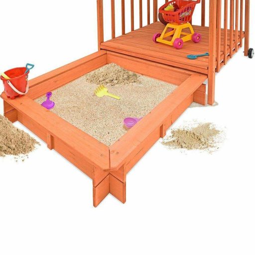 Dřevěný hrací domeček se stříškou a pískovištěm