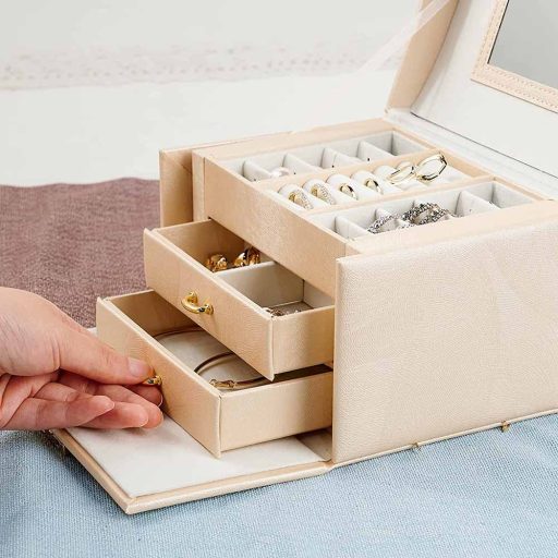 Taška na šperky ve více barvách-šampanské