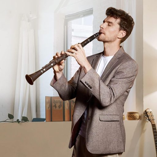 B klarinet s příslušenstvím v ramenní tašce