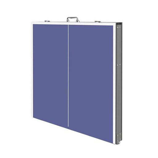 Vnitřní pingpongový stůl s sítí