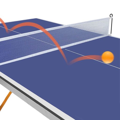 Vnitřní pingpongový stůl s sítí