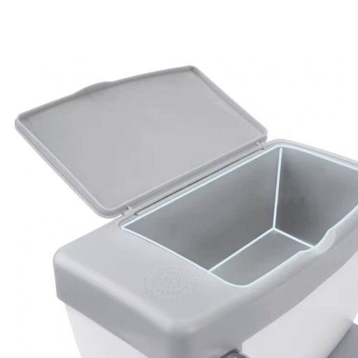 Dětský nočník ve tvaru WC